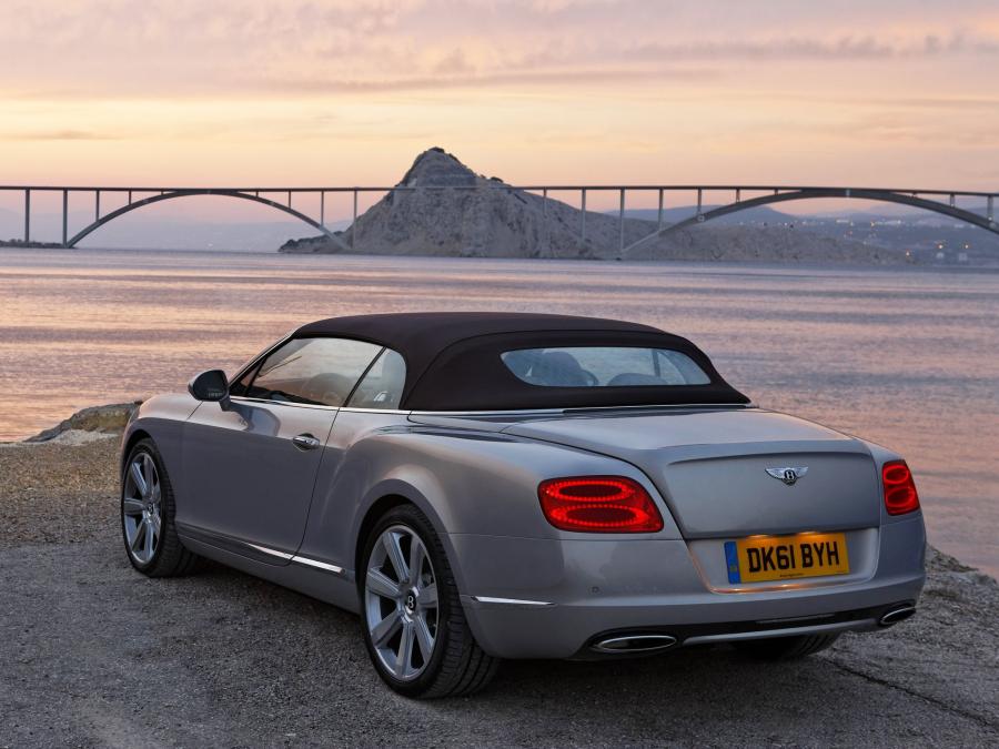  Bentley Continental GTC 2011 года  (фото 146 из 167)